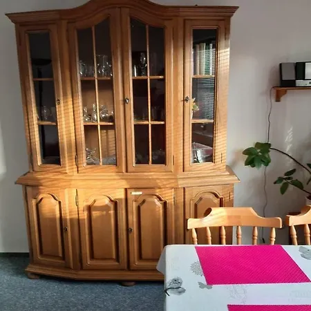 Haus-halliger-appartment-pauline *